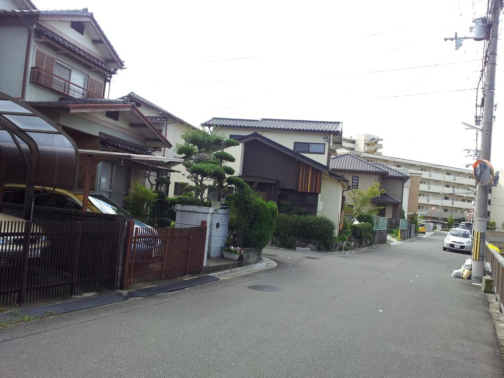 Local photos, including front road. Local (09 May 2013) Shooting