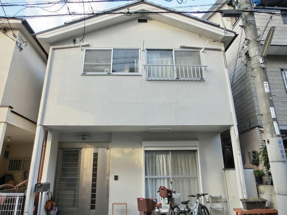 Local appearance photo