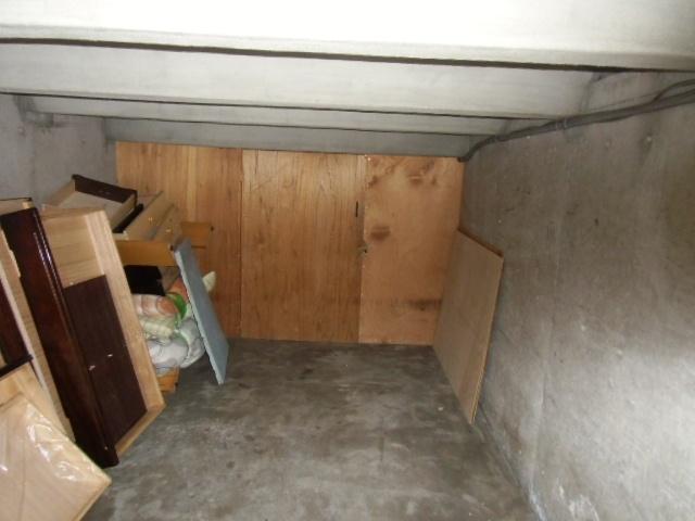 Local appearance photo. There is storage space! 
