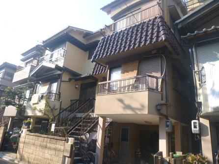 Local appearance photo. 2WAY accessible! There is a car one minute of space ◎ all room ensure a two-sided lighting ◎ we do indoor part renovated