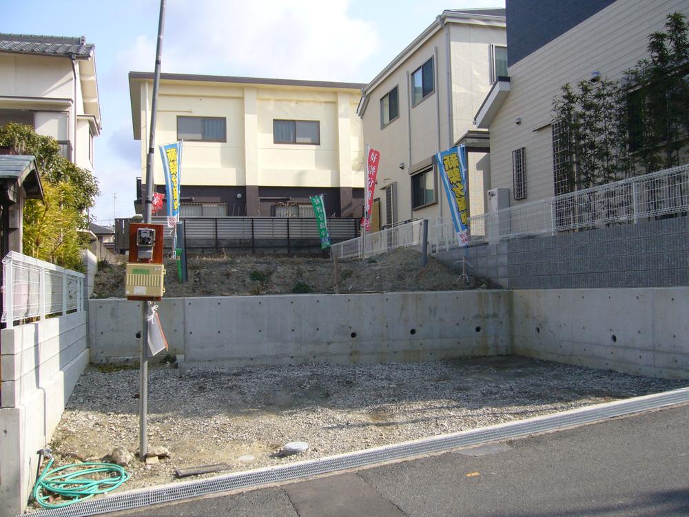 Local photos, including front road. Local (March 2013) Shooting