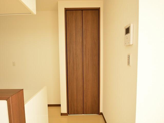 Receipt. Takatsuki Shosho-cho, pantry