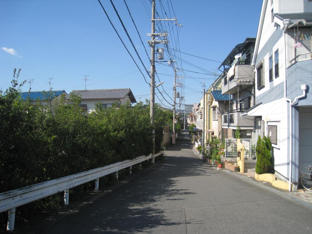 Local photos, including front road. Local (September 2013) Shooting