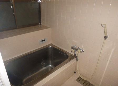 Bathroom. Warm at any time with the add cooking function