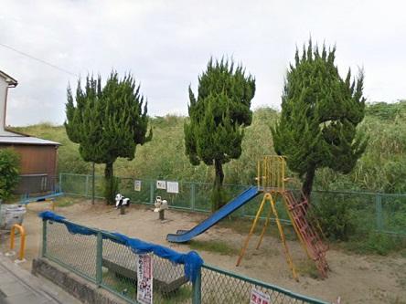 Other. Nearby there is a park