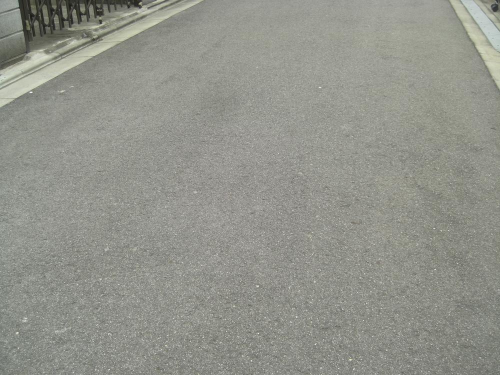 Local photos, including front road. Local (July 2013) Shooting