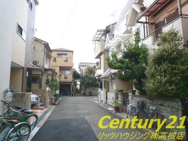 Local photos, including front road