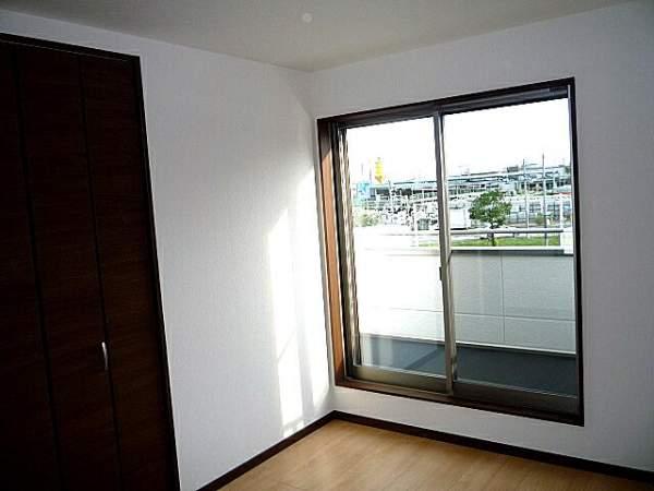 Non-living room. Western-style 6.4 Pledge