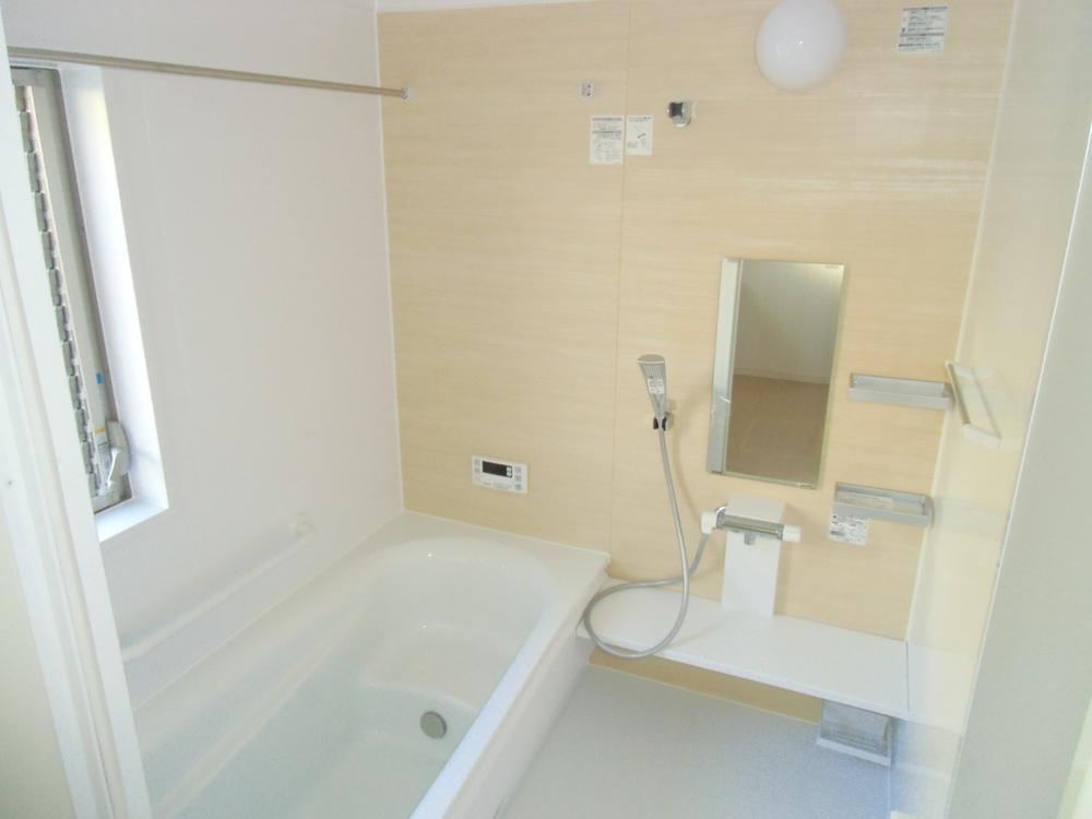 Bathroom. Indoor (12 May 2013) Shooting