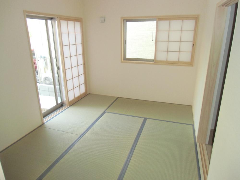 Other introspection. Japanese style room