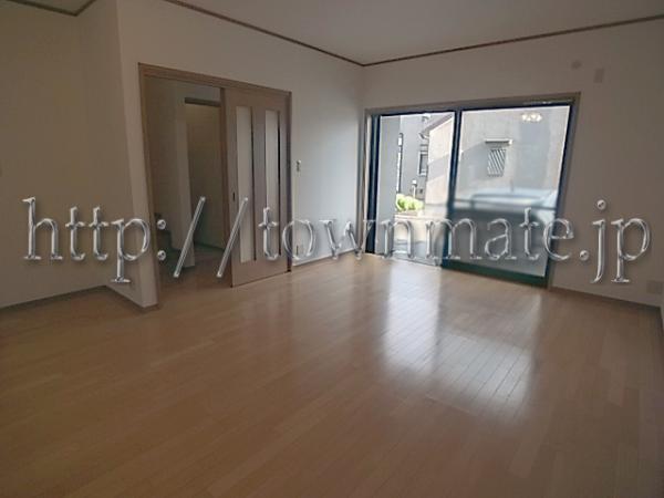 Living. Bright spacious living