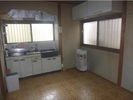 Kitchen. Age in the 1979 building, but it has passed, Of floor creak also firmly without ◎