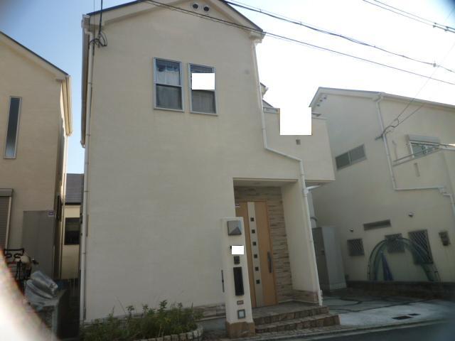 Local appearance photo. Local (12 May 2013) Shooting