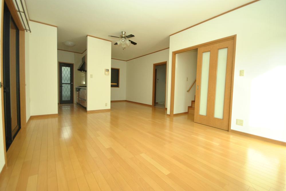 Living. Indoor (12 May 2013) Shooting