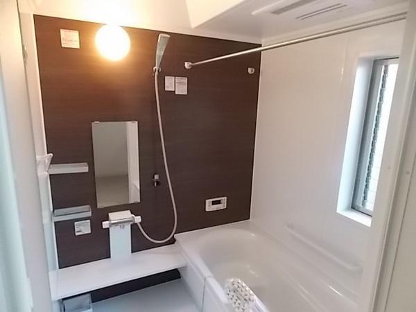 Bathroom. Spacious bathroom can also sitz bath