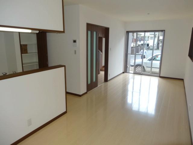 Same specifications photos (living). Living-dining