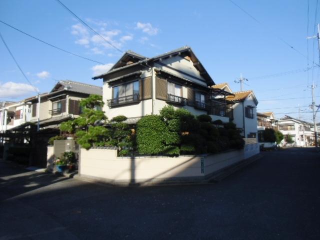 Local appearance photo