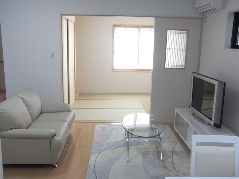 Living. 17 Pledge! Of course, it is floor heating with!