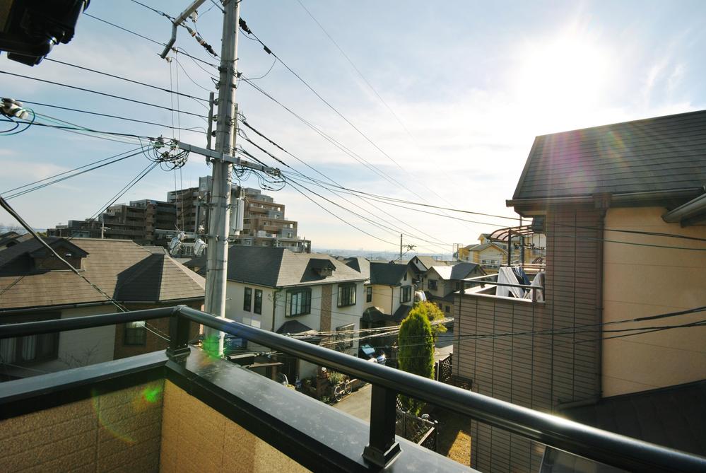 View photos from the dwelling unit. View from the site (December 2012) shooting