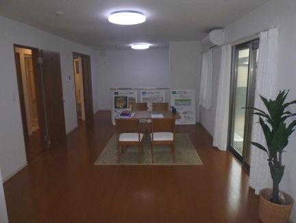 Living. About 16 Pledge LDK: it is open because there is a tatami corner of about 3.75 Pledge to living next to a total of 19 quires more! It is wide enough to the family can be leisurely, Even if there is a lot of visitors will not be cramped ◎