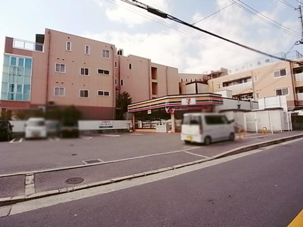 Other. Seven-Eleven Takatsuki Takenouchi-cho shop