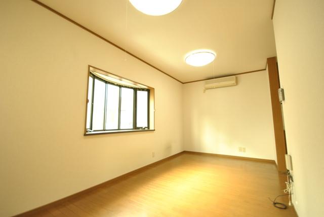 Living. Indoor (12 May 2013) Shooting