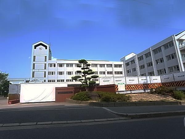 Junior high school. Abu-San 1334m until junior high school