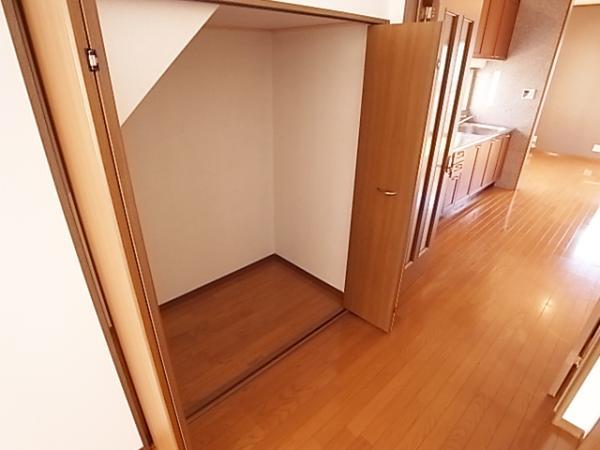 Receipt. Storage space of enhancement