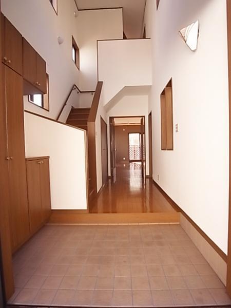 Entrance. Entrance of the storage enhancement