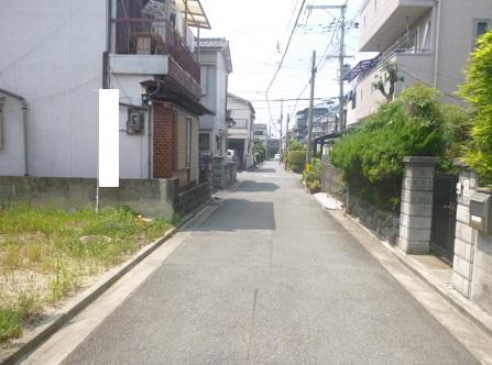 Local photos, including front road. Plan can be changed