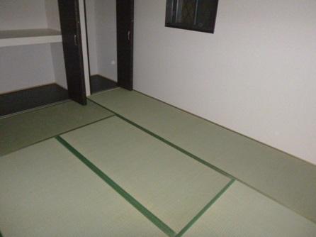 Non-living room. All room is with a storage ◎