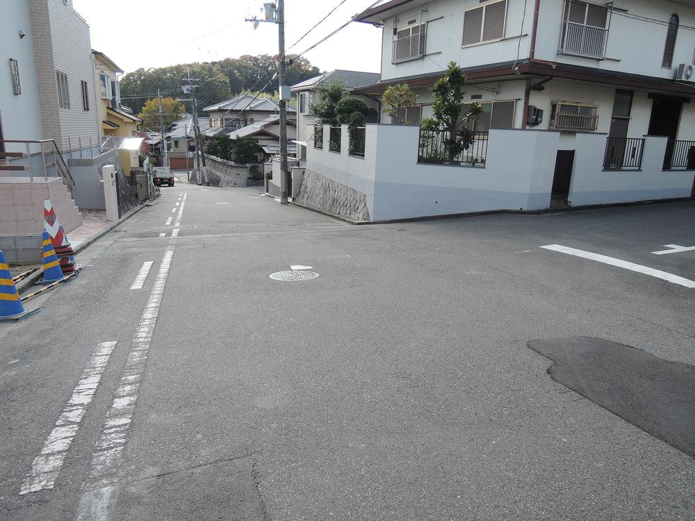 Local photos, including front road. Local (11 May 2013) Shooting