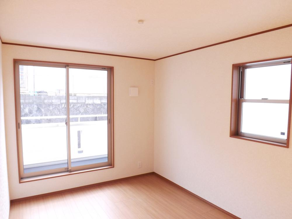 Other introspection. Second floor Western-style 3 room, All room yang per ventilation good