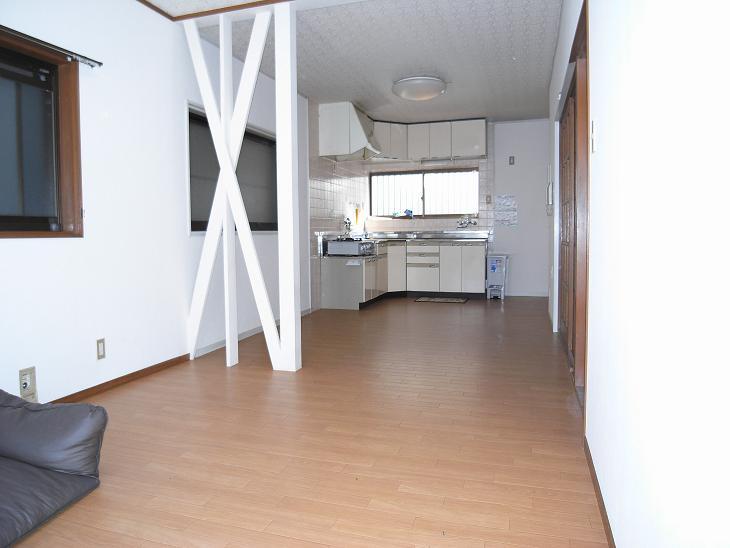 Living. Local (September 2011) Shooting