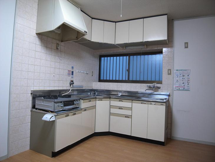 Kitchen. Indoor (September 2011) Shooting