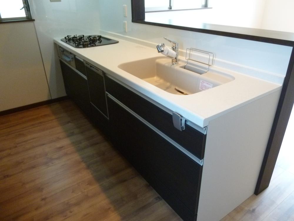 Kitchen.  ■ LIXIL system Kitchen