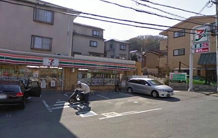 Convenience store. 1766m until the Seven-Eleven Takatsuki Hiyoshidai shop