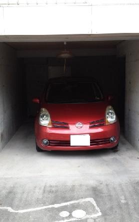 Parking lot. Shuttered garage Thank one minute