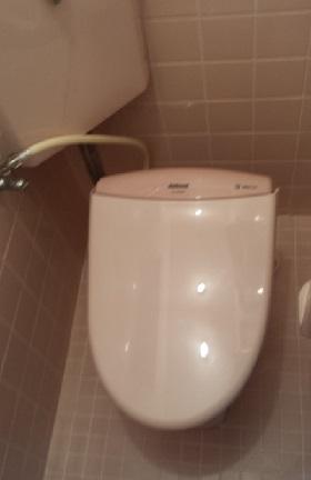 Toilet. Washlet is with function