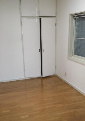 Non-living room. We do interior completely renovated! There is also storage! 