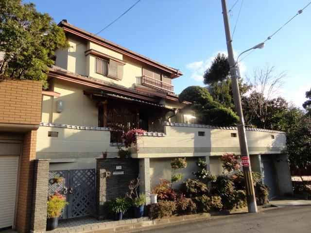 Local appearance photo