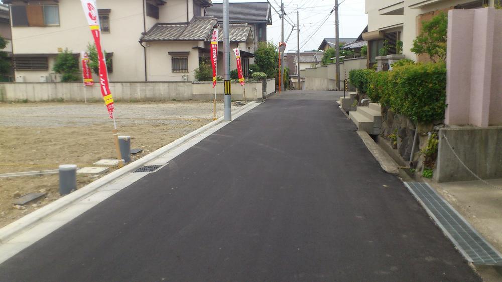 Local photos, including front road. Local (June 2013) Shooting