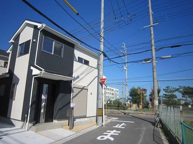 Local appearance photo. Taken at local