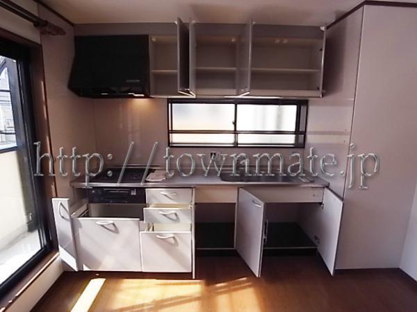 Kitchen. Storage enhancement of system Kitchen