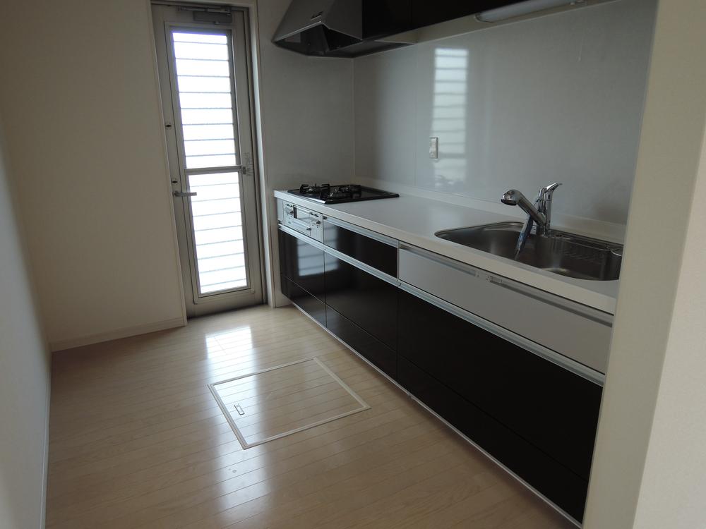 Kitchen. Indoor (09 May 2013) Shooting, No. 8 locations