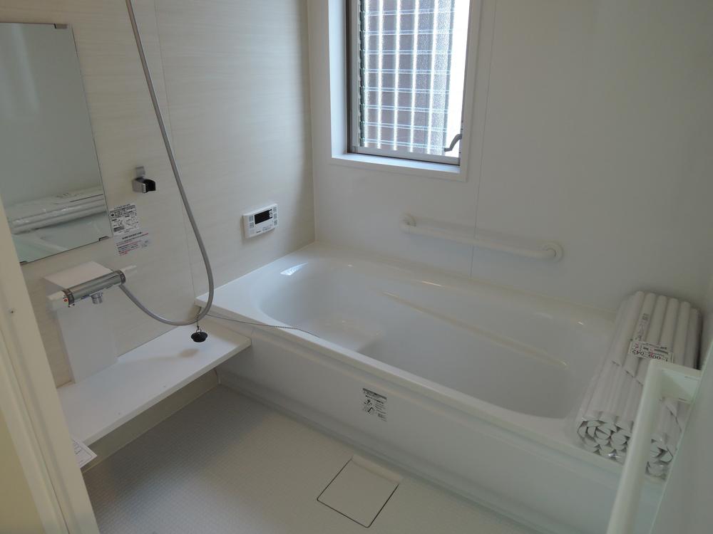 Bathroom. Indoor (09 May 2013) Shooting, No. 5 areas