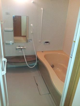 Bathroom. (Night photography)