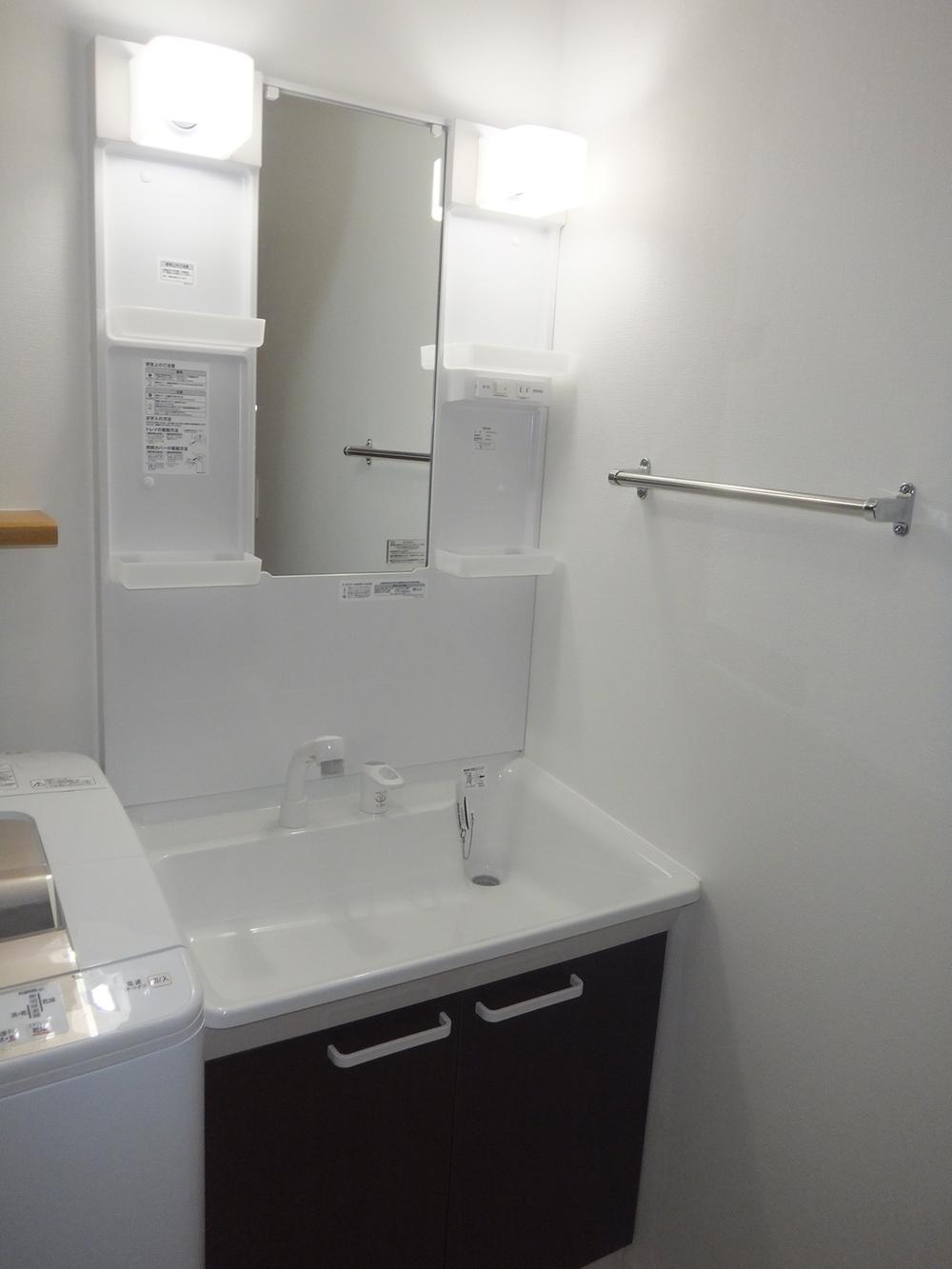 Wash basin, toilet. 2013 December washbasin exchange Washroom Cross Chokawa