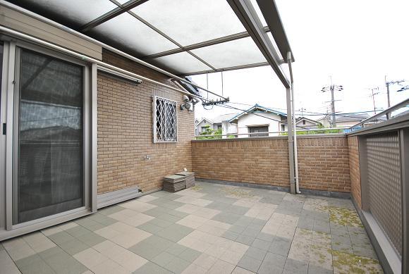 Balcony. Local (June 2013) Shooting