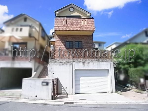 Local appearance photo. Bright appearance